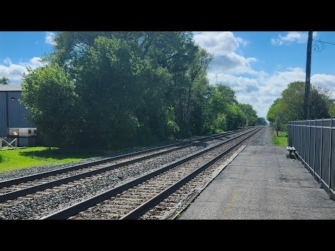 🔴 LIVE Railcam USA | Watch Trains Pass | Horns, Speed & Power