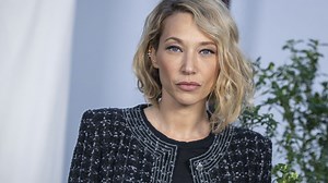 Laura Smet fait de rares confidences sur sa famille et évoque le père de Johnny - Closer