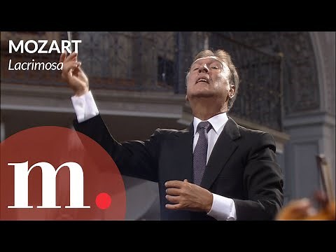 Claudio Abbado performs Mozart's Lacrimosa with the Berlin Philharmoniker