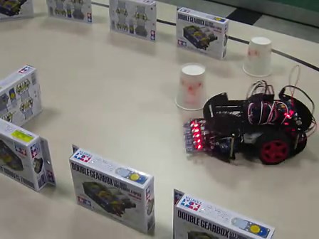 Arduino-2WD轻量型移动机器人避障功能演示