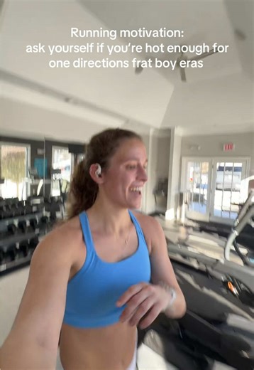 ultimate running motivation: one directions prime🏃🏽‍♀️🕺🏻🪩 #onedirection #fratboyharry #run #runtok #runningmotivation