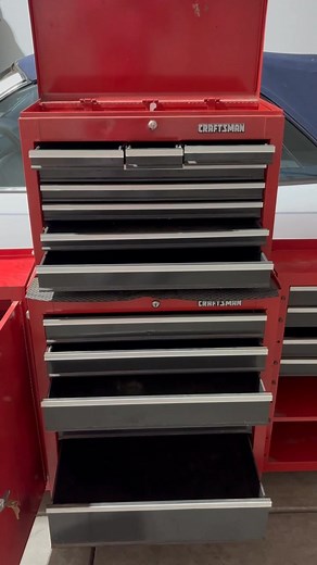 $499 • Tool Box stand up w storage Vintage Cratsman Vintage Craftsman heavy duty stand up tool box with center and side storage! All drawers work locks work, sentimental value was my dads, downsizing don’t need big tool box these days! Come Get it in Beavercreek tomorrow on Fathers Day! https://www.facebook.com/marketplace/item/4129204220738558/ | Jim Minard