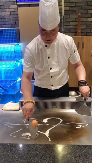 Either lonely or worldly! #SizzlingEggsOnIronPlate #CreativeTeppanyaki