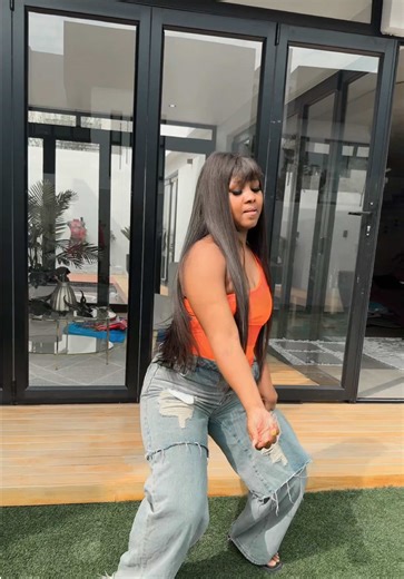 Naka Amaphoyisa: Gqom Beat for Party Vibes