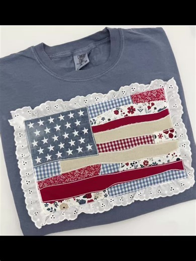 Old Glory Patchwork Flag 🇺🇸 You can make this design with or without the lace around it. I love how you can add so many different patriotic fabrics for the stripes. It’s feeling homemade from your grandma and I am here for it 😍 Thank you for this idea and test stitch @kelsey_cox_toa If you didn’t know, we are a patriotic family. My husband served 12 years in the Army. We may not always agree on what is going on but have a soft spot for military families and the service. Expect plenty more pat