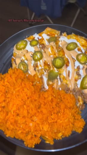 Tulip Mav on Instagram: "Enchilada Casserole 😋♥️#explore #cooking #dinner #cookwithme #enchiladacasserole #dinnertime"