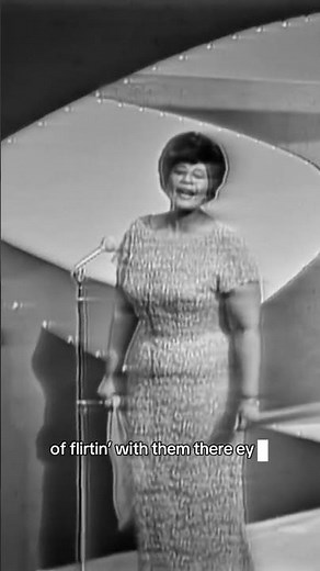 Ella captivating the Ed Sullivan Show audience with her smooth voice on "Them There Eyes" 🎥: NBC