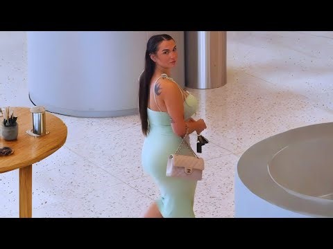 Kiley Valentina: From Social Media Star to Modeling Icon | Her Inspiring Journey