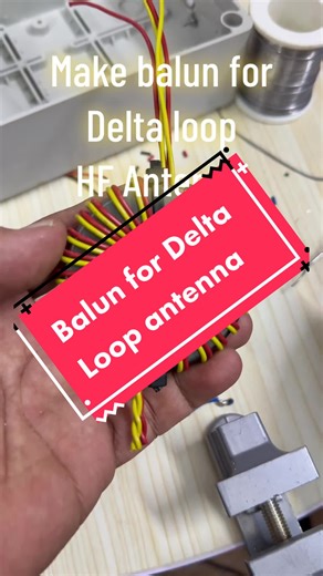 Make a #balun for delta loop HF antenna. Achieve very nice and good signal performance. Combined 1:1 and 4:1 balun…with @Shafarizal @9M2SPN PIAN #9W2COD #9M2DOC #radioamateurs #malaysia #communication #hobby #station #radio #ham #hf #unun #toroidal #fairrite #deltaloop #toroid #homebrew #trxlife