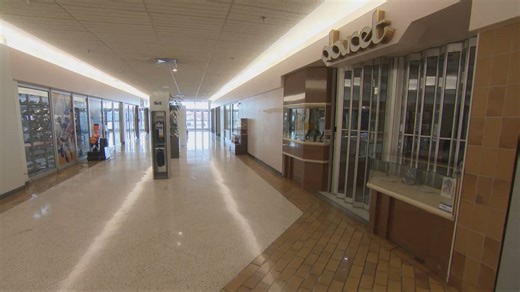 Valeur de 15 000$: un voleur dérobe deux plateaux de bijoux à Jonquière
