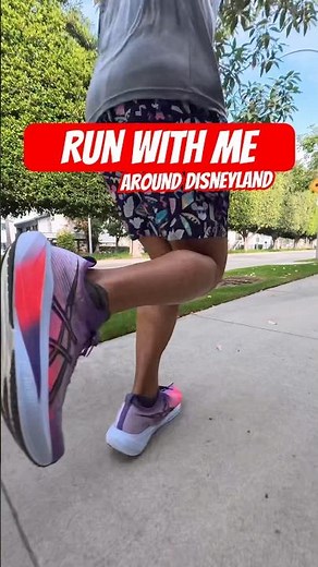 I Ran a 5K Around Disneyland While Everyone Else Was Inside 😂🏰