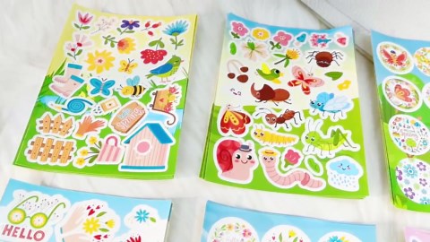 Spring Stickers for Kids - 496 Pcs Flower Stickers for Kids Classroom Spring Sticker Bulk for Holiday Party Favors Supplies