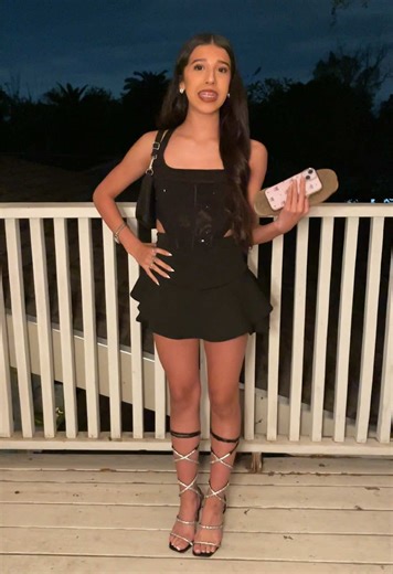 Let’s go to a Quince🖤 #fyp #tiktok #quinceañera #baile #ootd @Sophia_Hinojosaa