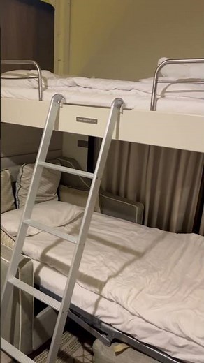 Exploring the Pull-Down Bed on P&O Britannia #cruise #cruiseship #cruiselife