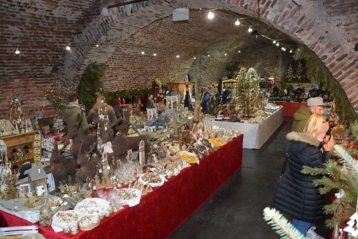 Mit Bildergalerie   Video: Weihnachtsausstellung im Schloss Burgau feierlich eröffnet