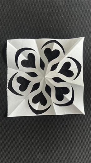 snowflake making out of paper❄ #snowflakes#diy #papercraft #artandcraft