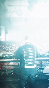 1.3K views | No one less than the boss himself will show you how it’s done. Hands up for Enzo Siragusa during FUSE x ADE! Find your tickets via https://tickets.twelveticketing.eu/events/368251/tickets?distributionId=181800 | STRAF_WERK | Facebook