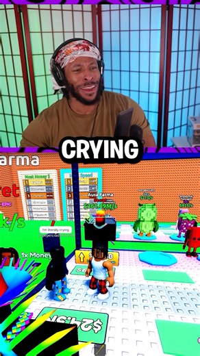 I Helped a Random Player Level Up and He Almost Cried 🥹 #trunksplays #roblox