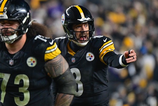 Ex-Steelers QB Gives Reason Why Aaron Rodgers Hasn't Signed Yet