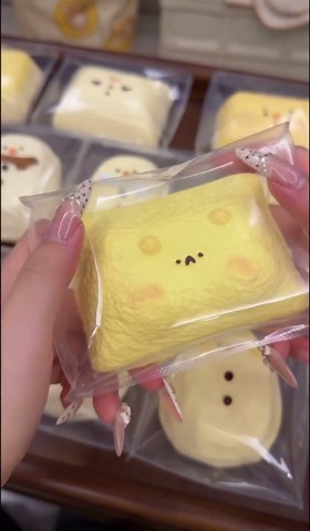 水感たっぷりのもちもちスクイーズ｜可愛い水感スクイーズ紹介