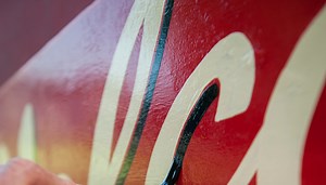 Hand painting: When is an old sign of the times new?