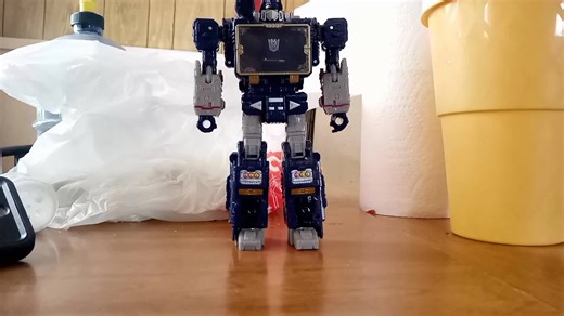 Transformers Legacy Soundwave stop motion
