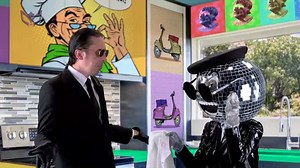 Disco Ball cree en la magia... ¡Y nosotros creemos en ella! 👀 #DiscoBallEs #FueraMáscara ¿#QuiénEsLaMáscara? bitly.com/QELMenvivo | ¿Quién es la Máscara?