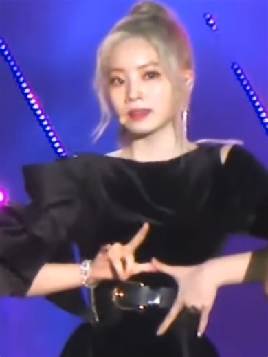 Dahyun의 화려한 팬캠 - TWICE FANCY