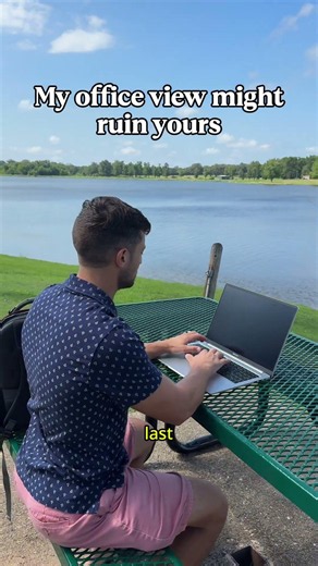 This is what "work from anywhere" actually looks like.😌 GeekBook M16 makes this possible.✨💻