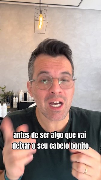 Como Usar Leave In: Dicas e Quantidade Ideal para Cabelos