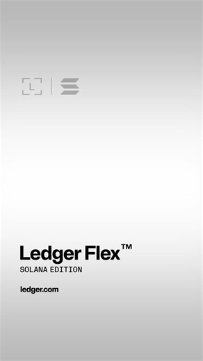 🟣 The Ledger Flex™ – Solana Edition Phase 2 is here! 💥 That means holders of: - Monke DAO (SMB Gen2 & Gen3) - Dead King Society (Kings & Nobles) - Lucid Drakes - The Chimpions - Magic Eden - UFD - Mad Lads - BONK, Fwog, Sanctum, Jito, PYTH & Orca. Can now pick up their Solana Ecosystem Partners bundle, including: 🔐 The Ledger Flex Solana Edition 🟣 A custom Magnet Folio 🖼️ An exclusive SBT 🪙 A $50 SOL voucher! If you’re part of one of our eligible token communities, grab yours at: Link in b