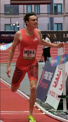 Josh Hoey shatters the 800m indoor world record 🤯 | World Indoor Tour 26