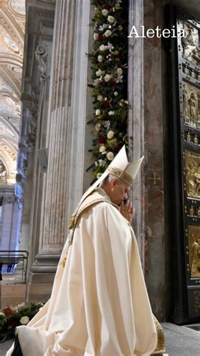 Pope Leo has closed the holy doors in the Vatican ending the Jubilee Year of Hope. What a beautiful year in the Universal Catholic Church. If you did not get a chance to walk through the doors, the next time they will reopen is in 2033 the 2000th anniversary of Jesus’s death and resurrection. #jubilee #holydoors #popefrancis #popeleoxiv #vatican | Aleteia English
