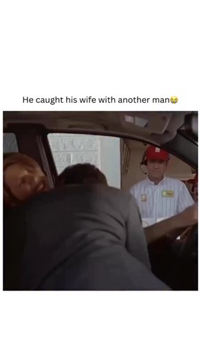 Find Top Movie on Instagram: "Movie: American Beauty (1999) 🎥 (Drama / Romance) 2h 2min Director: Sam Mendes Cast: Kevin Spacey, Annette Bening, Thora Birch, Wes Bentley Description: “American Beauty” follows Lester Burnham (Kevin Spacey), a middle-aged man going through a mid-life crisis as he becomes disillusioned with his mundane suburban life. After developing an infatuation with his daughter’s friend, Angela (Mena Suvari), Lester embarks on a journey of self-discovery that challenges socie