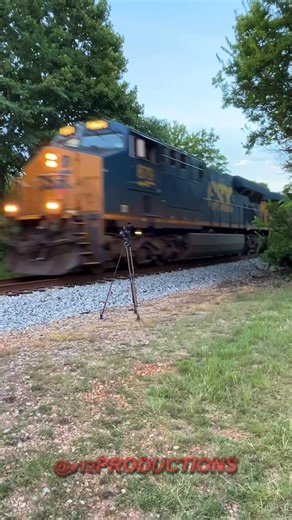 V12 Productions on Instagram: "Flying through Decatur! #trains #railroad #photography #railfanning #railfan #pocketrail #locomotives #timelapse"