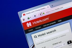 Captain Obvious Teaches the Benefits of 'Safe Booking' via hotels.com