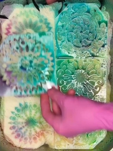 INSANE Hand Dyeing Yarn Technique #handdyedyarn #smallbusiness #fiberart #shortsviral