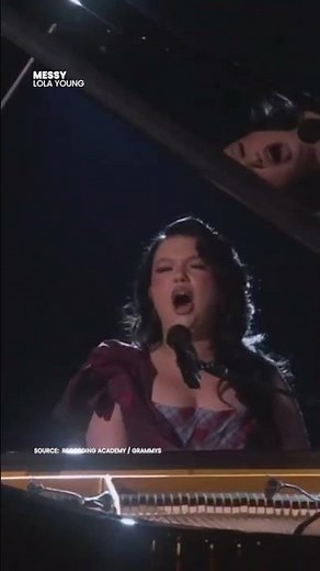 #LolaYoung delivered a raw stripped-down live perf of her hit song “Messy”at the 2026 Grammy Awards🏆
