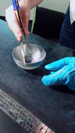 #experience #awesomeexperience #science #scienceexperiments #tiktok #foryou #scienceiscool #video #fun #pourtoi #like #happy #follow#musically