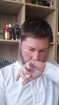 This is the best Gin and Tonic fragrance. EEscentric02 by Escentric Molecules Review