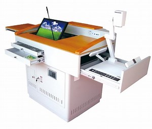 [Hot Item] 2022 China Made Smart Podium for Classroom