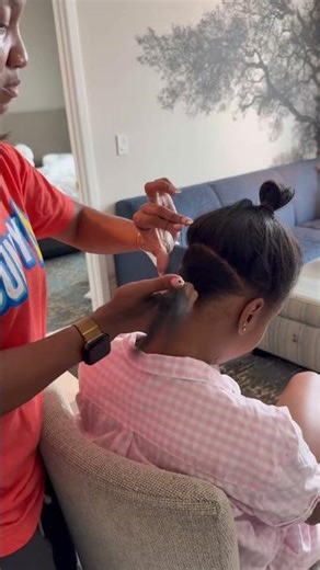 My family getting ready for the Nickelodeon Kids Choice Awards 🧡💚