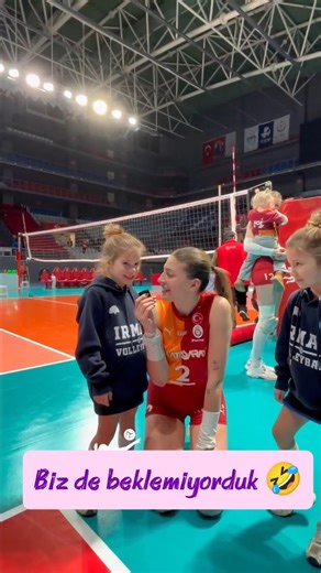 Çocuktan al haberi! Galatasaray - Zerenspor voleybol maç yorumu 😅🤣