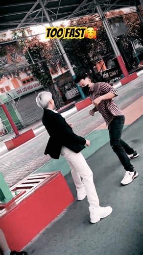 TH | He Saved Her Just In Time⚡️Matrix Dodge[TRACYHERO]#kindperson #respect #help #trending #shorts