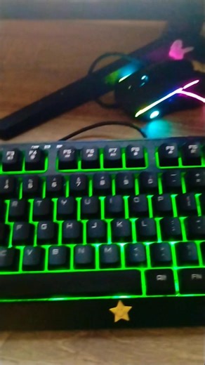 Do not buy this keyboard #memes #viral #shorts #keyboard