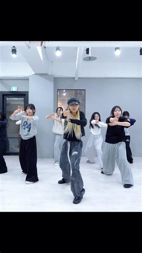 TroyBoi – PAPI CHULO beginner's dance choreography KARYN