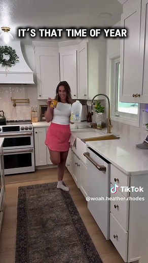 Effective Gnat Control with Baking Soda and Vinegar
