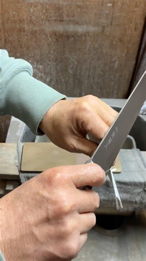 Sharpening a carbon steel Gyuto knife: The results #knifesharpening #Gyuto #beforeandafter