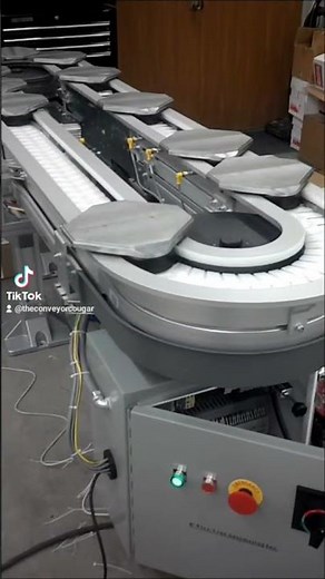 Pallet Conveyor Moves Work Through the Machining Process | FlexLink Pallet System