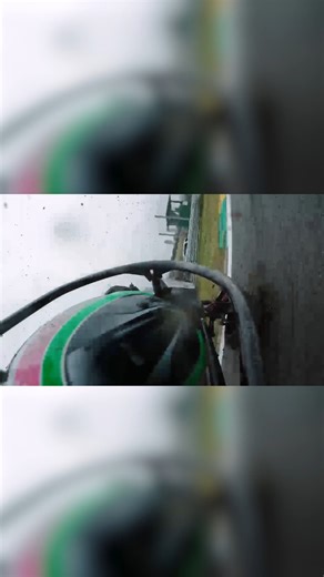 Fórmula Vee 🇧🇷 on Instagram: "A Fórmula Vee não compactua com divulgação de vídeos de acidentes, pois geralmente são utilizados apenas com intuito de viralizar. Como esses vídeos já foram divulgados em outros perfis, resolvemos trazer algumas reflexões importantes para o automobilismo no Brasil. Primeiramente o lance foi amplamente revisado pelos comissários, e a conclusão foi que não houve culpado, foi um acidente de corrida. Os 3 pilotos não tiveram nenhum ferimento e participaram das demais